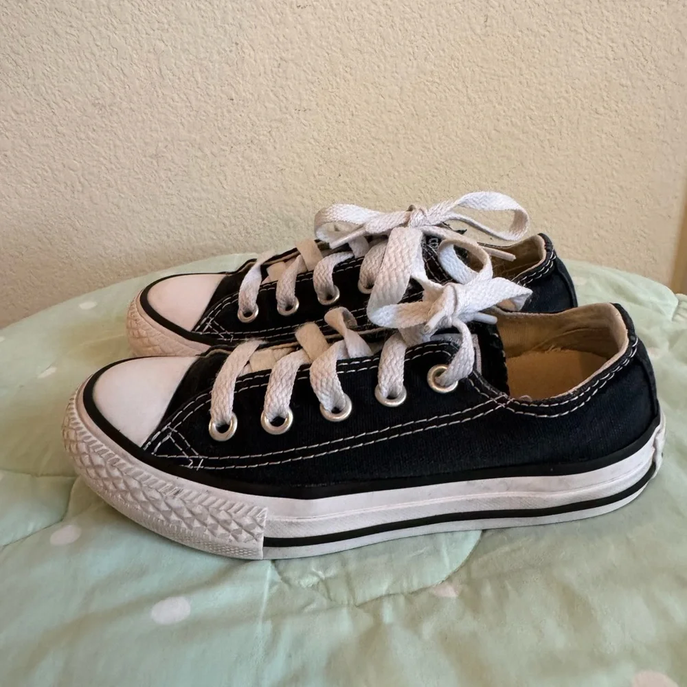 Converse Black and White Sneakers Toddler size 11